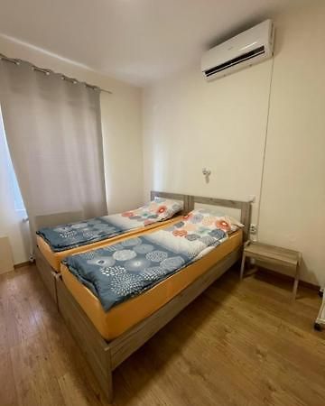 R&K Hostel スコピエ エクステリア 写真